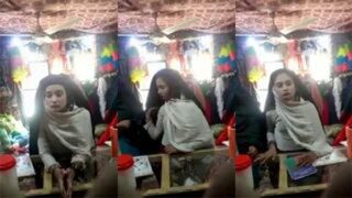 Young Girl Boobs Sucking Fingered By Shopkeeper – xxxmms video